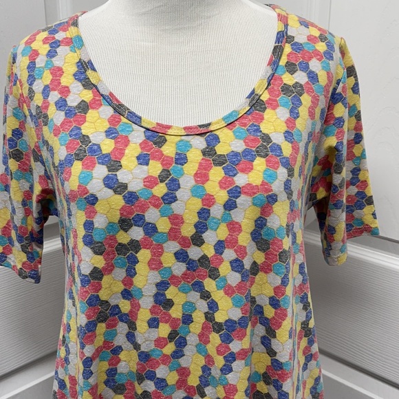 LuLaRoe New XS Multicolored Geometric Perfect T Shirt NWT - Picture 2 of 8